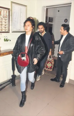 Melisa Şenolsun ile Umut Evirgen'den Boğaz’da romantizm