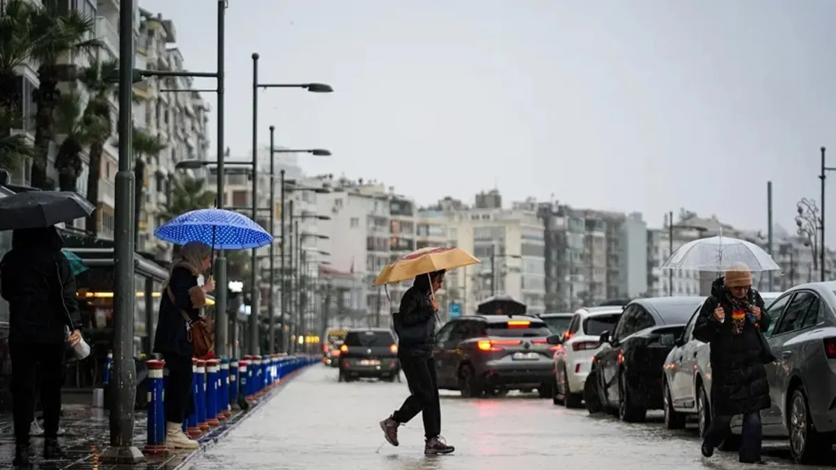 Türkiye Genelinde Hava Durumu: Kuvvetli Yağış ve Sıcaklık Düşüşü Bekleniyor