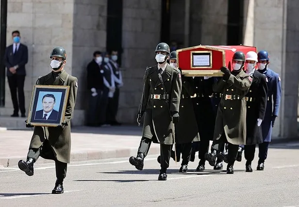 SON DAKİKA: Yıldırım Akbulut'a son veda | Başkan Erdoğan: Milletimize başsağlığı diliyorum-10