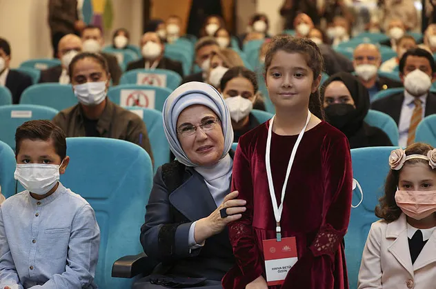 İstanbul’a 100 yeni anaokulu! Başkan Erdoğan’ın eşi Emine Erdoğan tarih verdi!