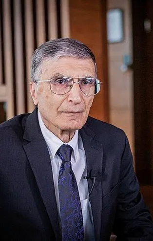 Nobel ödüllü Aziz Sancar müjdeyi verdi:" Türkiye'ye gelmeden bir gün önce çok yeni bir şey keşfettik"