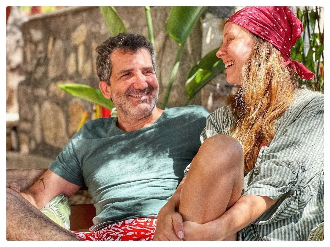 Kardeşlerim’in Orhan’ı Cüneyt Mete tatilde aşka geldi! 4 yıl önce evlenmişler! Eşi bakın kim çıktı! Meğer Kuruluş Osman’ın güzeliyle... - 24