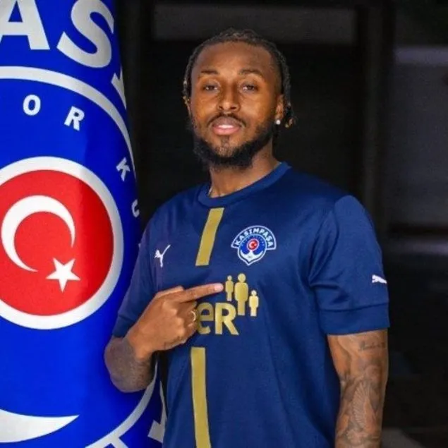 Kasımpaşa’dan orta sahaya takviye