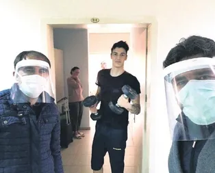 İki yıldıza bakan morali