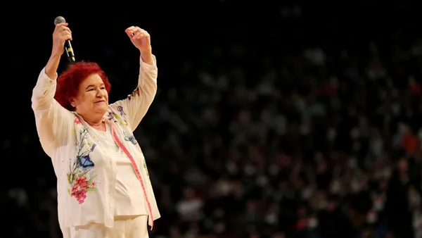 Usta sanatçı Selda Bağcan'dan Kur'an-ı Kerim'e alçak saldırıya tepki: Siz hiç İncil yakan Müslüman gördünüz mü?-5