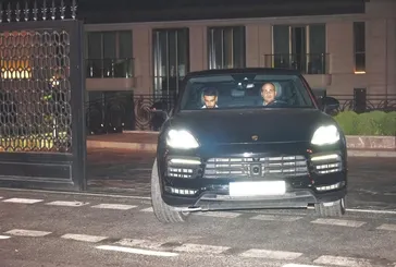 Tekne kazası geçiren Ali Sabancı ve Vuslat Doğan Sabancı'nın oğulları Emrecan Sabancı gecelere aktı