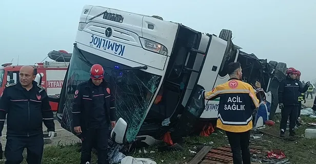 Adana Kozan'da yolcu otobüsü şarampole uçtu: 2 ölü, 19 yaralı