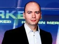 Yakışıklı anchorman güven vermez