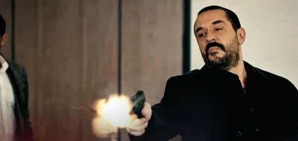 masa-perspektifini-degistiriyor-eskiya-dunyaya-hukumdar-olmaz-181-bolum-fragmani-sonu-oldu-isi-bitiyor-1611849447911.jpg Masa perspektifini değiştiriyor! Eşkıya Dünyaya Hükümdar Olmaz 181. bölüm fragmanı: Sonu oldu işi bitecek-3