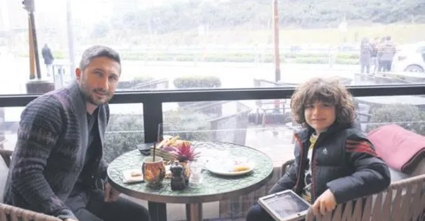 Galatasaray’a döneceği konuşulan Sabri Sarıoğlu oğlu Sarp ile objektiflere  takıldı