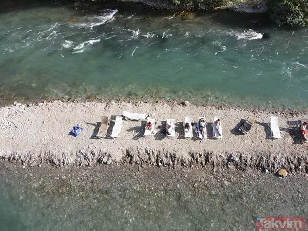 Tunceli'de 40 derece sıcaktan bunalanlar Munzur ve Pülümür çaylarında serinledi - 7