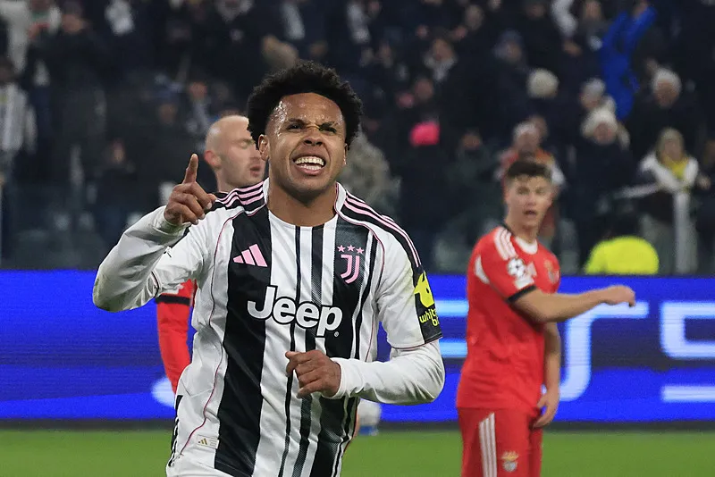 Beşiktaş'ta 1 ayrılık 3 transfer! - 22