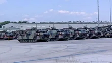 ABDden yeni hamle! Polonyaya ilk sevkiyat gerçekleşti: NATOnun doğu sınırına tanklar ve zırhlılar...
