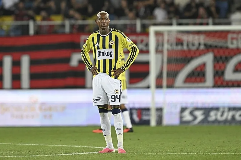 fenerbahcede-anderson-talisca-bilmecesi-olay-paylasim-geldi-1787985049868.jpeg Fenerbahçe'de Anderson Talisca bilmecesi! Olay paylaşım geldi-4