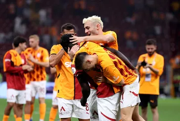 Spor yazarları Galatasaray-Gaziantep maçını değerlendirdi! Hakeme sert sözler! O oyuncuya övgü: Maçın adamı