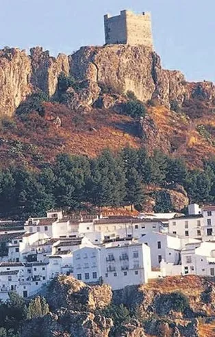 Coronavirüs salgınının binlerce can aldığı İspanya'da Zahara de la Sierra'da hiç vaka görülmedi