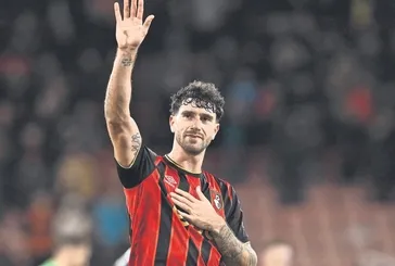 Fenerbahçe'de transferin şifresi belli oldu: Jayden satılacak, parası Marcos Senesi'ye gidecek