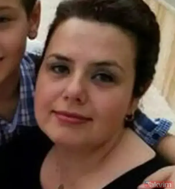 48'lik Ebru Gündeş’in adını hiç anmadığı kız kardeşine bakın! Yıllar sonra ortaya çıktı! Gören inanamadı! “İkizi kadar benziyor...” - 21