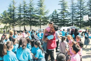 Helal olsun kırmızı yelekliler