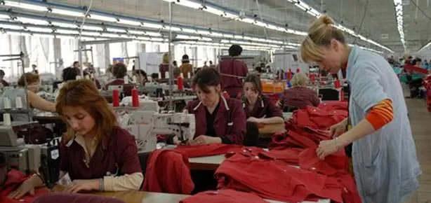 10 bin tekstil işçisi mesaide