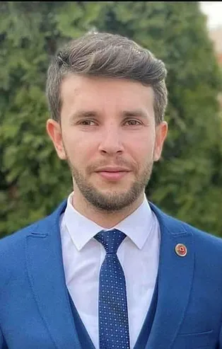 İntihar eden CHP'li genç Tugay Adak'ın borcunu arkadaşları ödedi