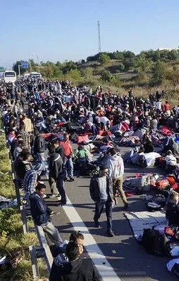 Yunanistan'ı mülteci korkusu sardı