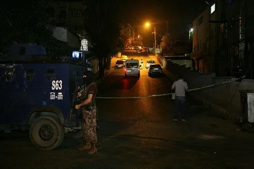 İstanbul'da polise alçak saldırı!-1
