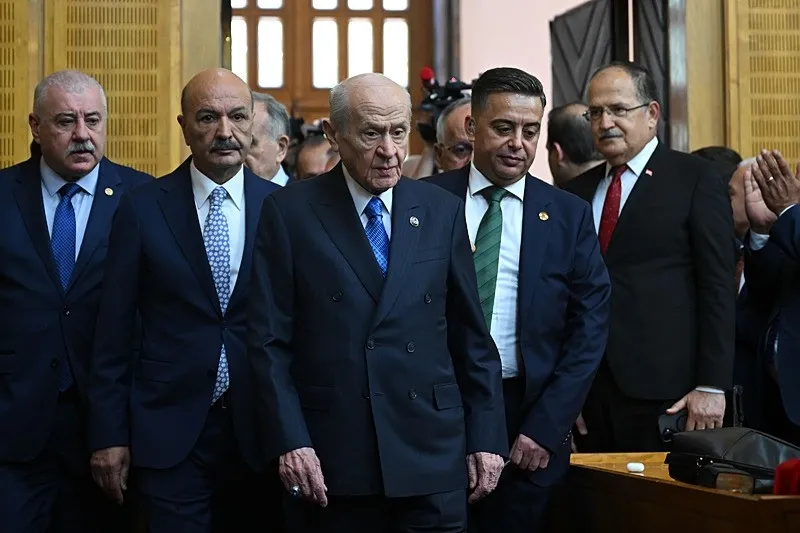 devlet-bahceliden-askeri-hastane-cikisi-beka-meselesidir-turkiye-natoda-temel-kaldiractir-1782814598022.jpeg Devlet Bahçeli'den "askeri hastane" çıkışı: Beka meselesidir | "Türkiye NATO'da temel kaldıraçtır"-6