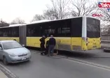 Kağıthane'de seyir halindeki İETT otobüsünün tekerleği fırladı