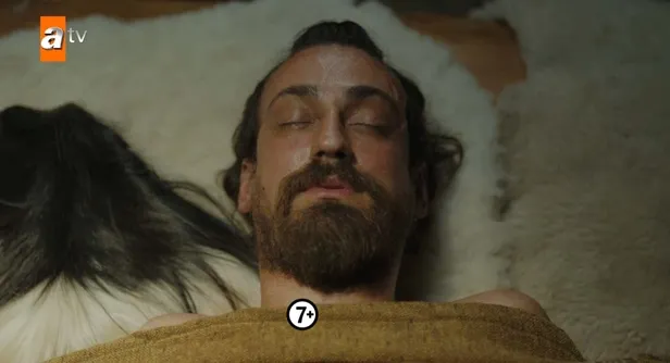 1653066404266.jpg Destan 24. bölüm fragmanı yayınlandı! Öldü diyenler yaş tahtaya bastı! Suyumuza ilişen herkesle savaşacağıma ant içerim!-3