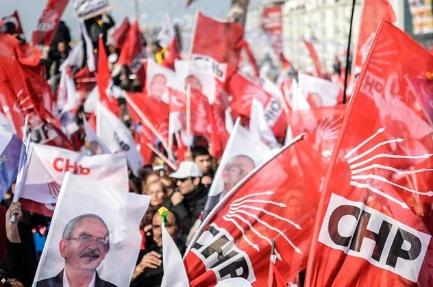 CHP'de taciz-tecavüz furyasında bir yenisi daha eklendi! Kadınlardan sonra erkekler de tacize uğradı