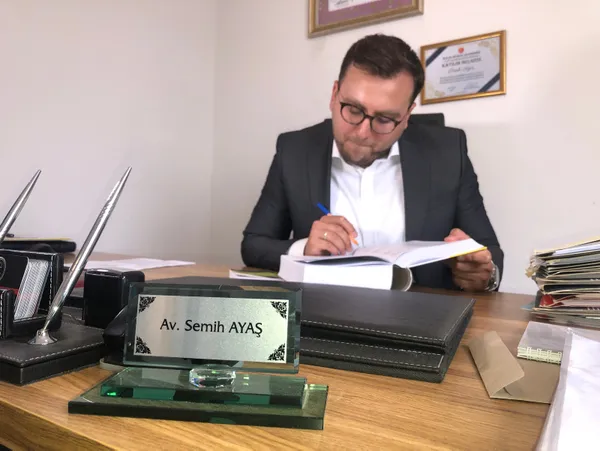 bursada-covid-19-asisi-olmadigi-ve-pcr-testi-yaptirmadigi-icin-tazminatsiz-isten-kovulan-isciyi-mahkeme-hakli-1656147873968.jpg Bursa'da Covid-19 aşısı olmadığı ve PCR testi yaptırmadığı için tazminatsız işten kovulan işçiyi mahkeme haklı buldu-4