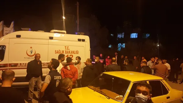 osmaniyeye-sehit-atesi-dustu-aci-haber-uzman-cavus-yunus-emre-yalmanin-baba-evine-ulasti-1635195064091.jpg Osmaniye'ye şehit ateşi düştü! Acı haber Uzman Çavuş Yunus Emre Yalman'ın baba evine ulaştı-4