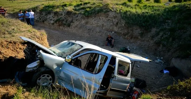 Eskişehir'de feci kaza! Ölü ve yaralılar var