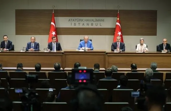 baskan-erdogan-gerekirse-yollari-ayiririz-demisti-abden-1696258783025.jpeg Başkan Erdoğan'ın tarihi resti sonrası AB'den iş birliği açıklaması: "Türkiye ile ilişki kurmaya hazırız"-3