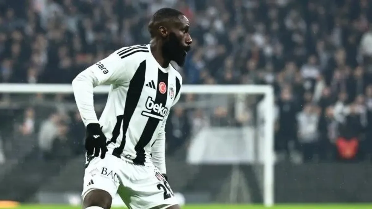 Beşiktaş'ta Masuaku yolcu!