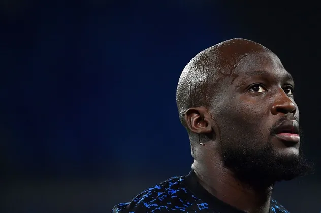 Lukaku'yu Hakan besleyecek!