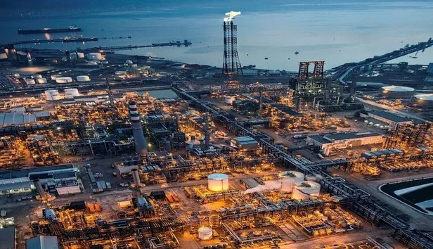 Tüpraş da Türk Lirası'na saldırıyor! Dolar oyunu ortaya çıktı: Krediler yatırıma değil, dolar mevduatına yapılıyor-1