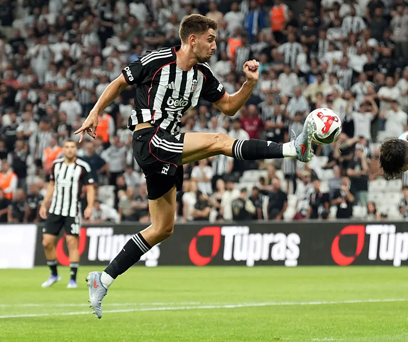 Ole Gunnar Solskjaer kararını verdi! İlk kez forma giyecekler - 10