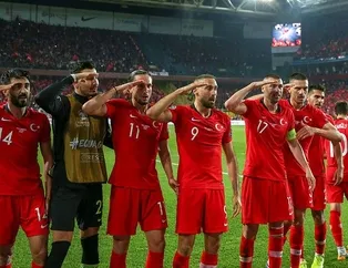 Milliler’den Mehmetçik’e selam