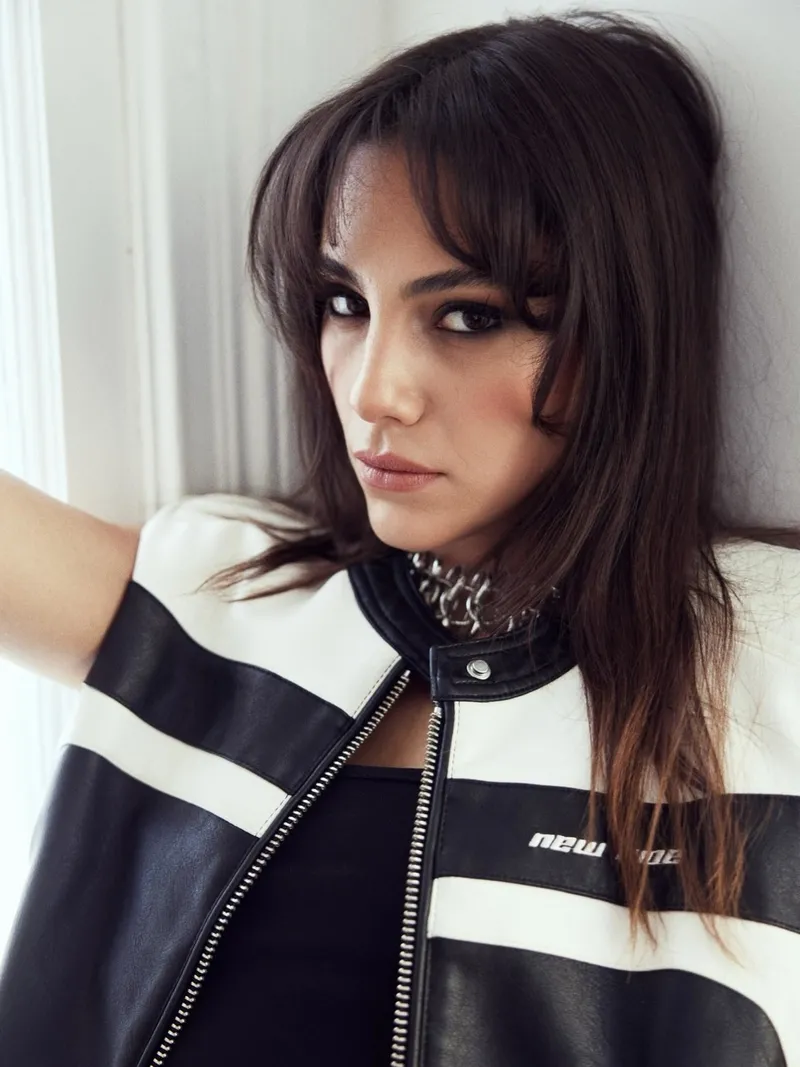 dilin-doger-ve-atakan-ozkaya-sevgili-mi-iste-kafa-karistiran-o-fotograf-1771918710385.jpg Dilin Döğer ve Atakan Özkaya sevgili mi? İşte kafa karıştıran o fotoğraf!-5