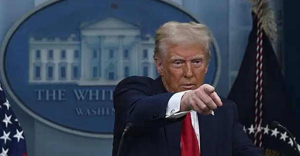 Trump'tan LGBT'ye bir yumruk daha: "Cinsiyet farklılığını ifade eden" zamirler kullanılmayacak