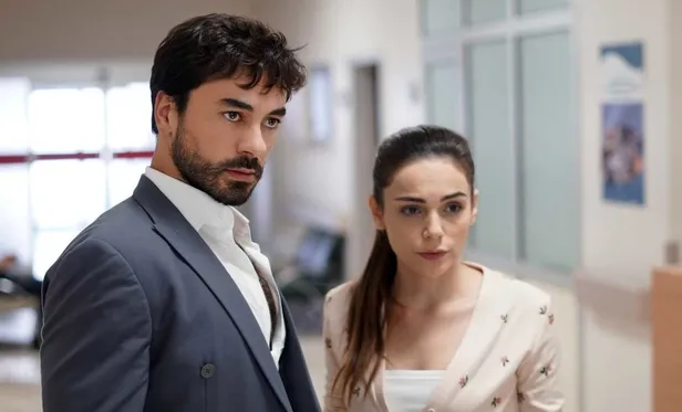 Kalp Yarası Brezilya'da fenomen oldu! Gökhan Alkan ve Yağmur Tanrısevsin’e hayranlarından büyük sürpriz...-4