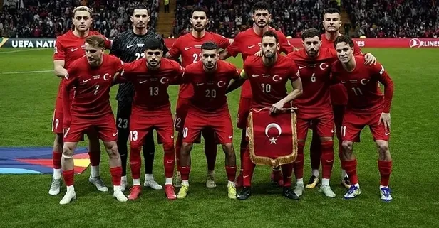 Kenan Yıldız seccade ve cübbeyle camiye giderken görüldü