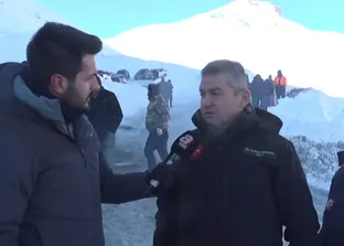 Artvin’de çığ altında kalan çoban aranıyor! Vali Ergün son durumu açıkladı!