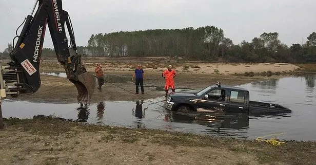 Edirne’de maceracı gencin ‘off road’u Meriç’in serin sularında bitti