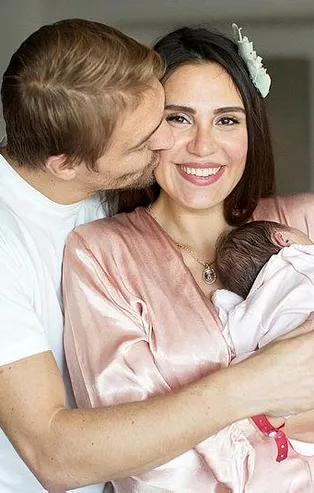 Şükran Ovalı'dan 'Koca'man jest