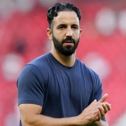 Manchester United’da orta sahaya dev revizyon