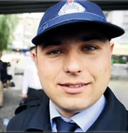 Seyyar satıcıydı...