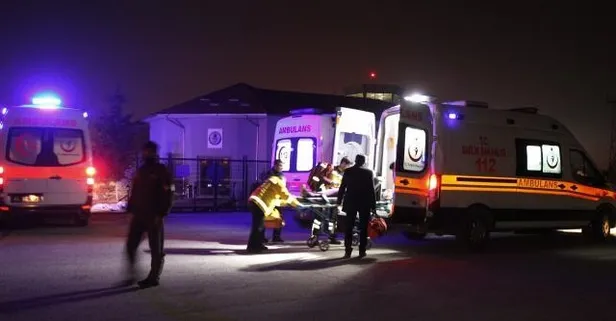 Ankara'da kaza! Otomobil yan yattı: 2 yaralı